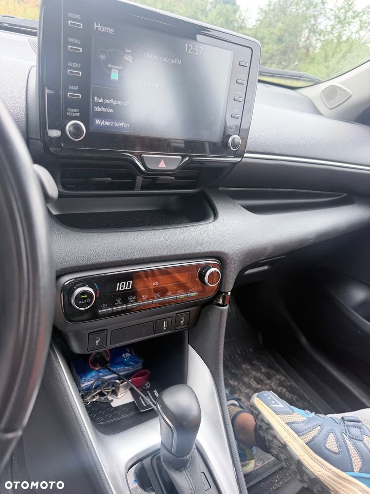 Toyota Yaris - 5