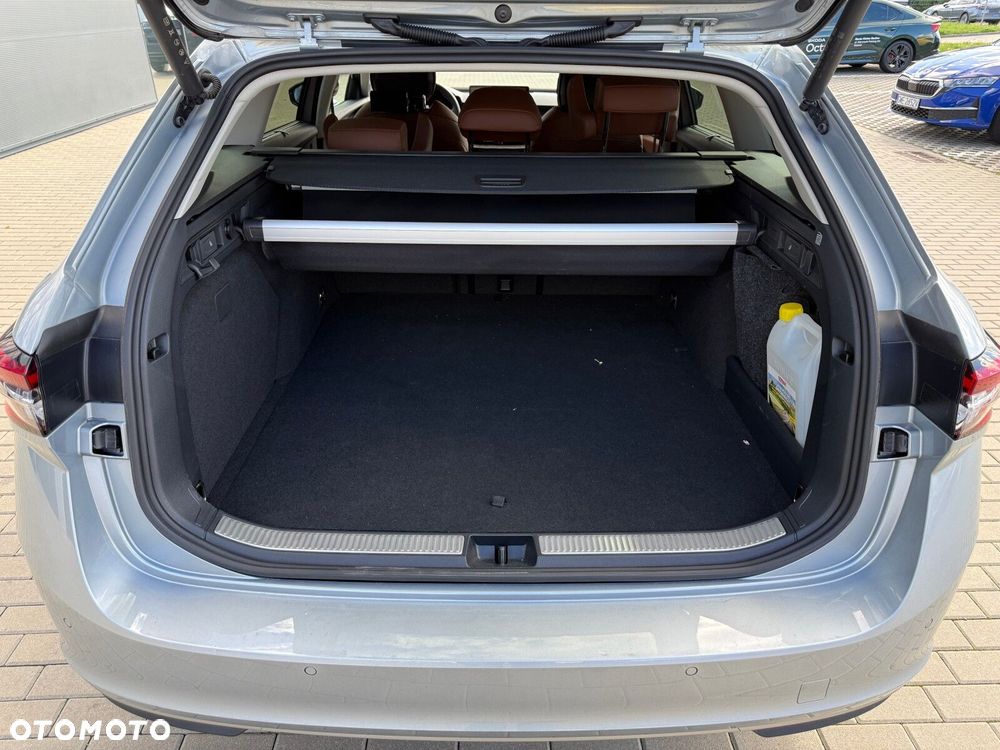 Skoda Superb 1.5 TSI L&K DSG - 8