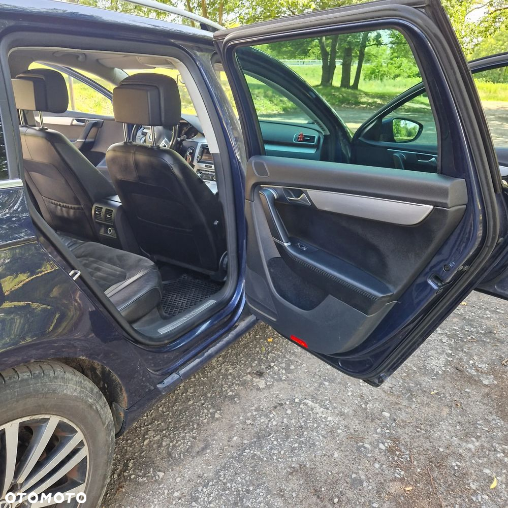 Volkswagen Passat 2.0 TDI 4Mot Highline DSG - 12