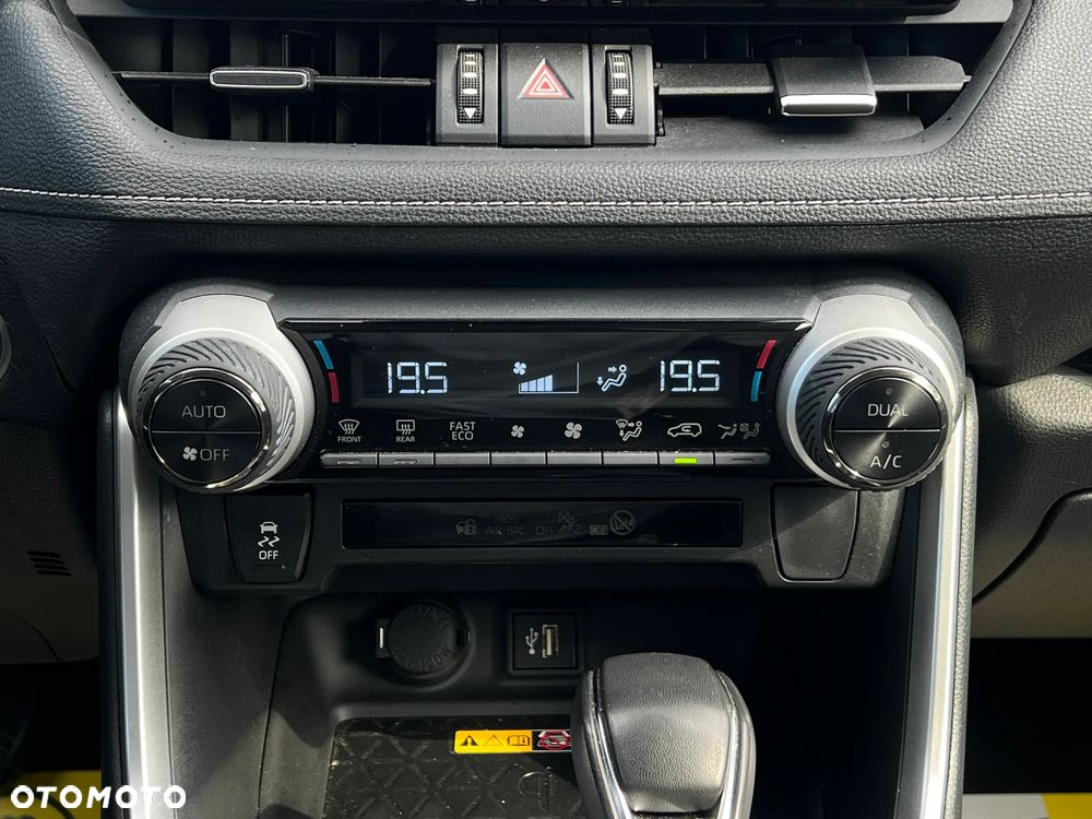 Toyota RAV4 - 21