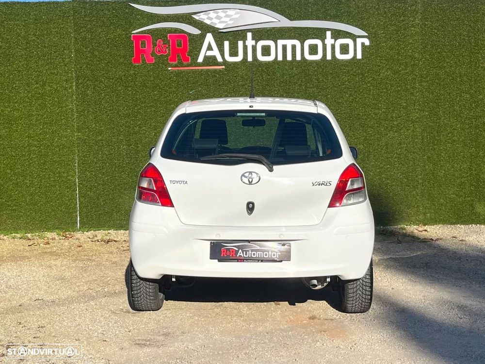 Toyota Yaris 1.4 D-4D Comfort+AC - 6