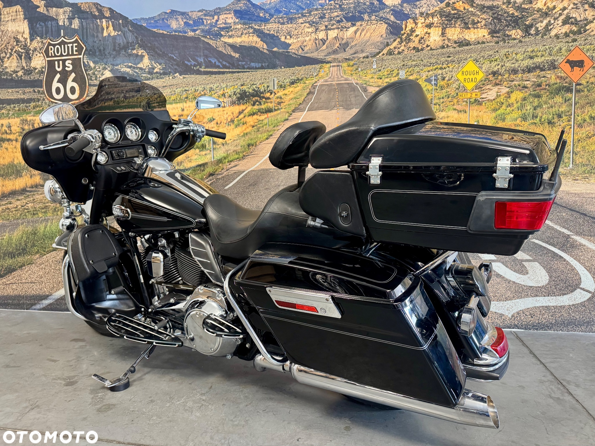 Harley-Davidson Touring Electra Glide - 4