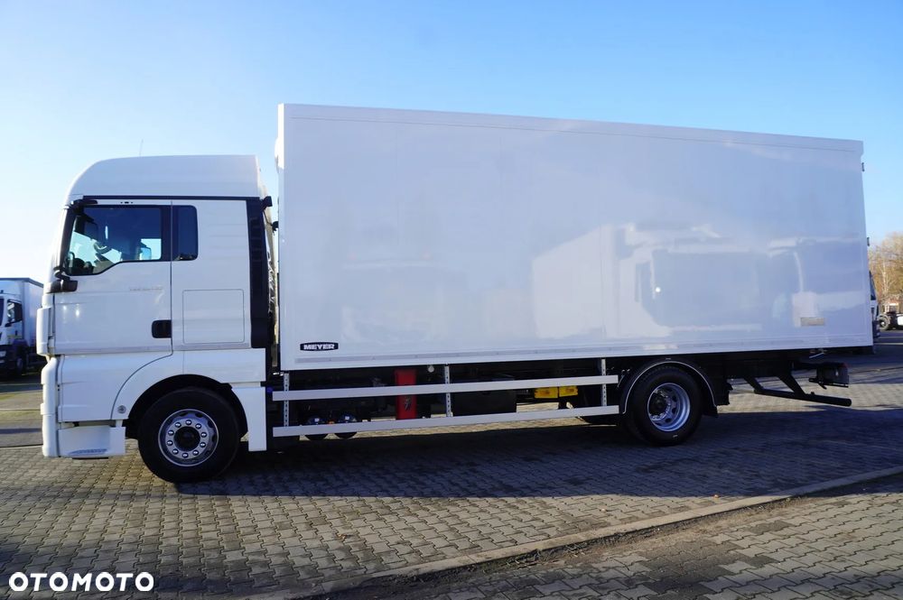 MAN TGX 18.430 E6 / Chłodnia Meyer 19 EPAL / Kab. Sypialna - 7