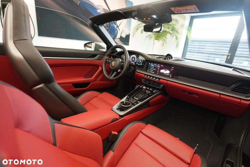 Porsche 911 Carrera S - 30