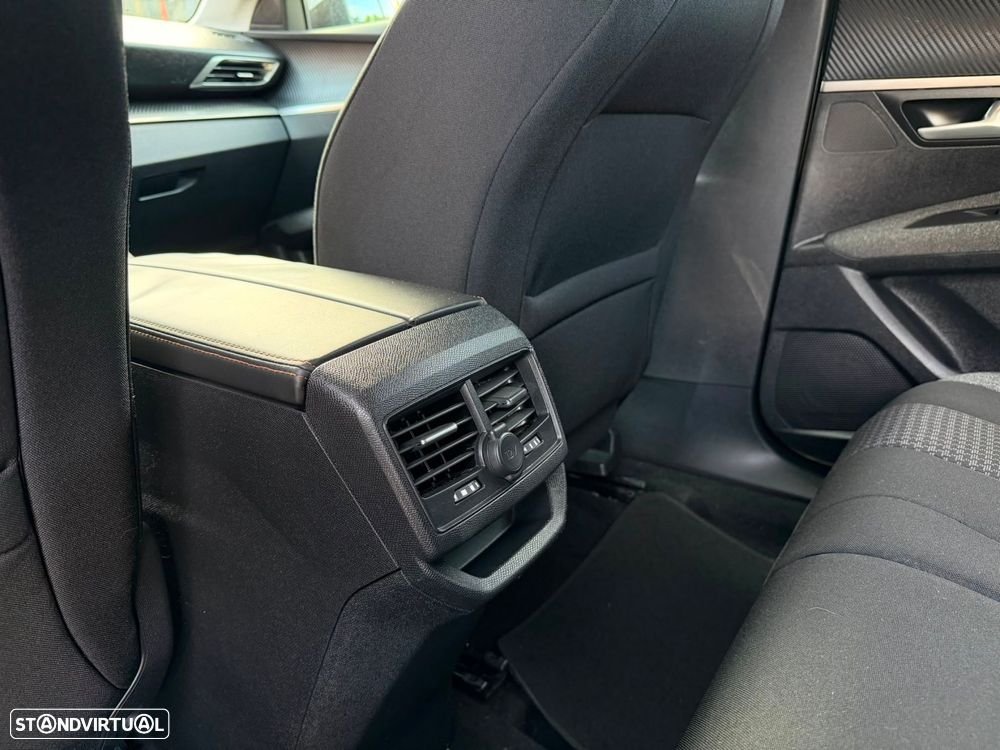 Peugeot 3008 1.5 BlueHDi Allure EAT8 - 21