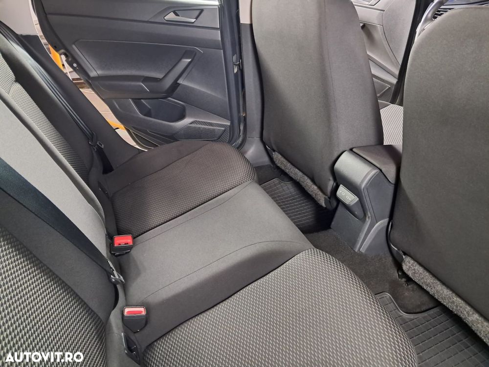 Volkswagen Polo - 12