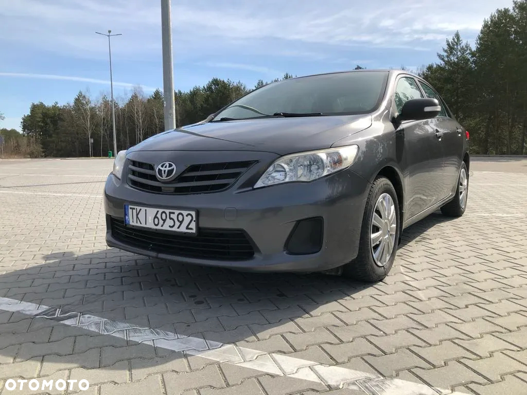 Toyota Corolla - 2