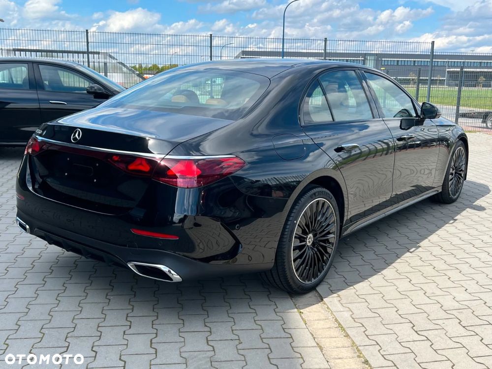 Mercedes-Benz Klasa E 220 d 4-Matic AMG - 4