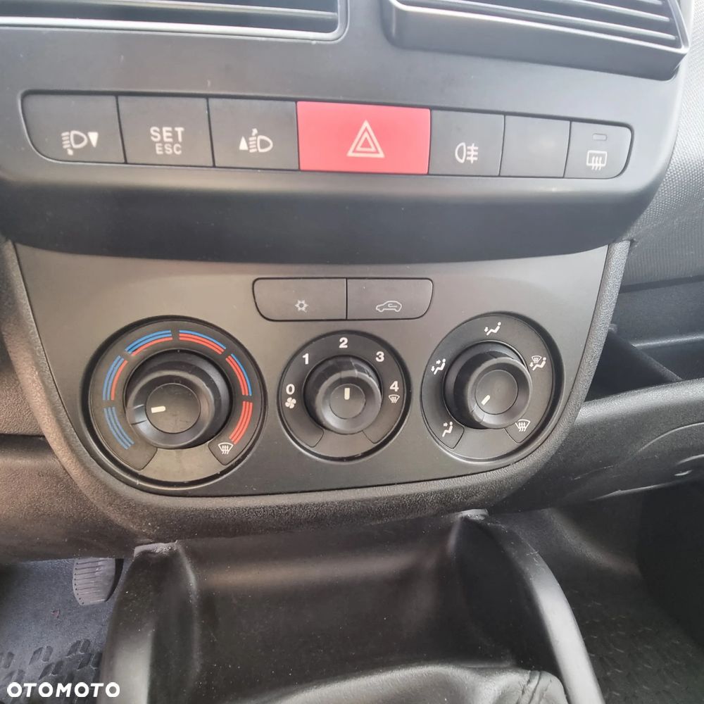 Fiat Doblo - 12