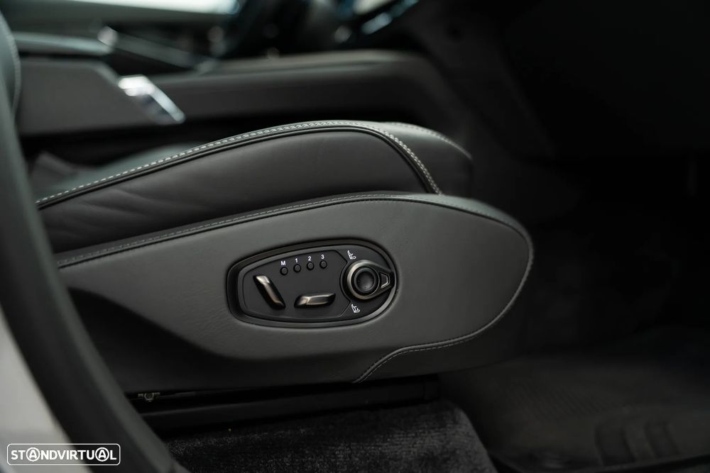 Aston Martin DBX 707 - 14