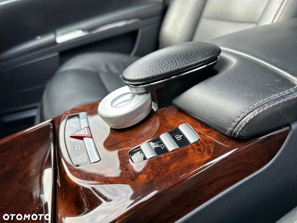 Mercedes-Benz Klasa S 500 BlueEffICIENCY 4-Matic - 12