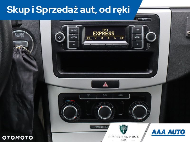 Volkswagen Passat Variant - 15