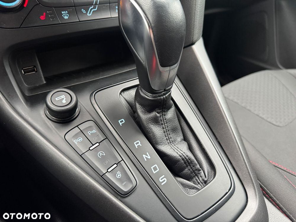 Ford Focus 1.0 EcoBoost ST-Line ASS PowerShift - 7
