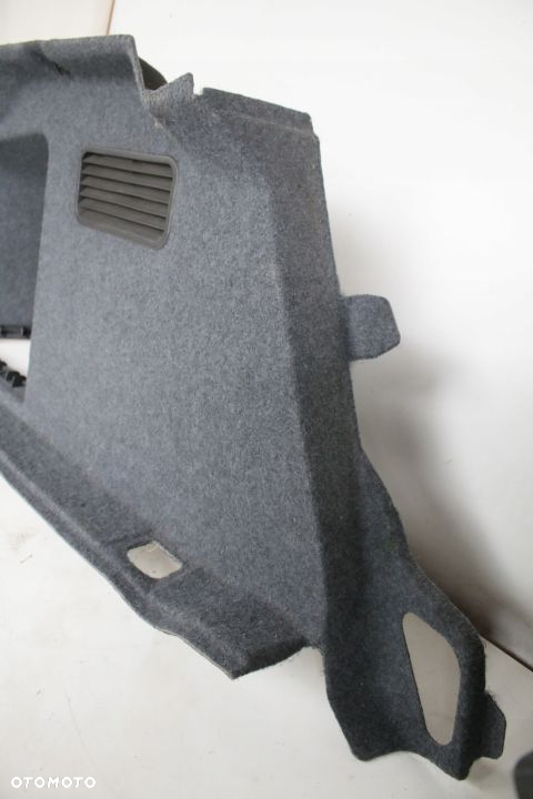 BOCZEK BAGAŻNIKA LEWY SEAT EXEO - 2