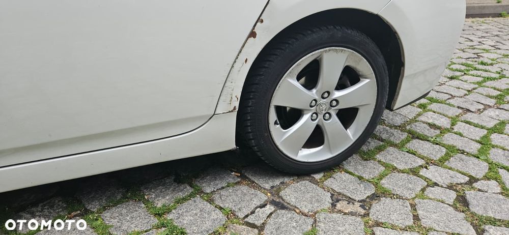 Toyota Prius 1.8 HSD Sol - 9