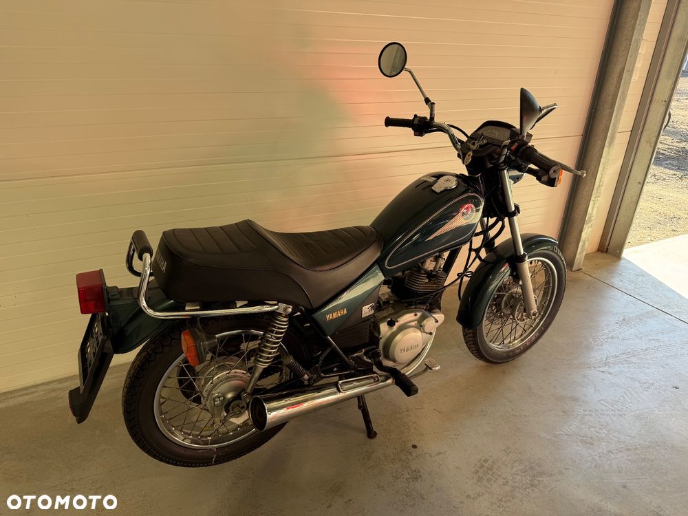 Yamaha SR - 8