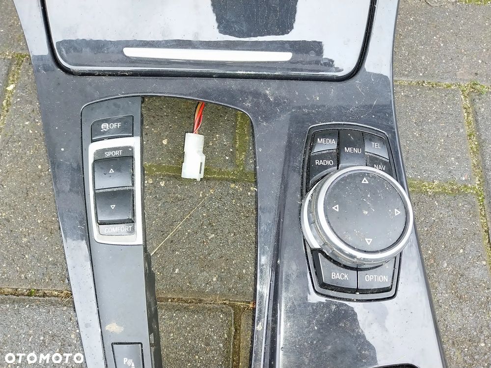 BMW 5 F10 F11 Dekor Panel na Tunel Przełączniki - 2