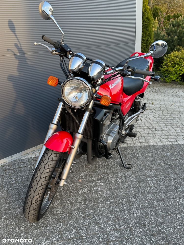 Kawasaki ER - 11