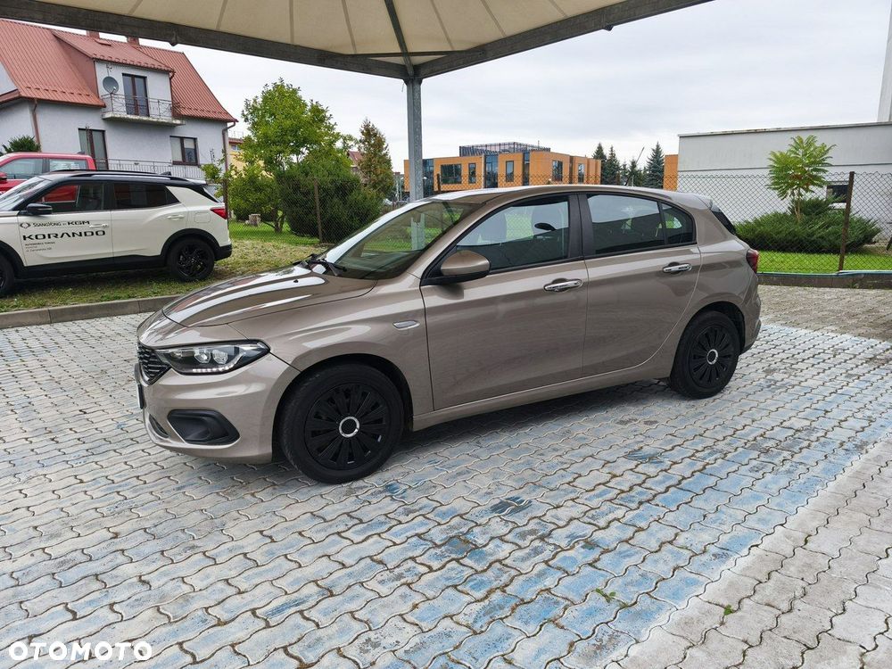 Fiat Tipo 1.4 T-Jet 16v Lounge - 18