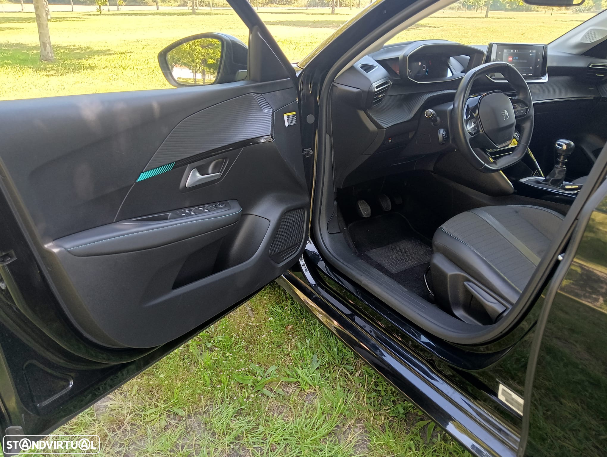 Peugeot 208 1.5 BlueHDi Allure Pack - 29