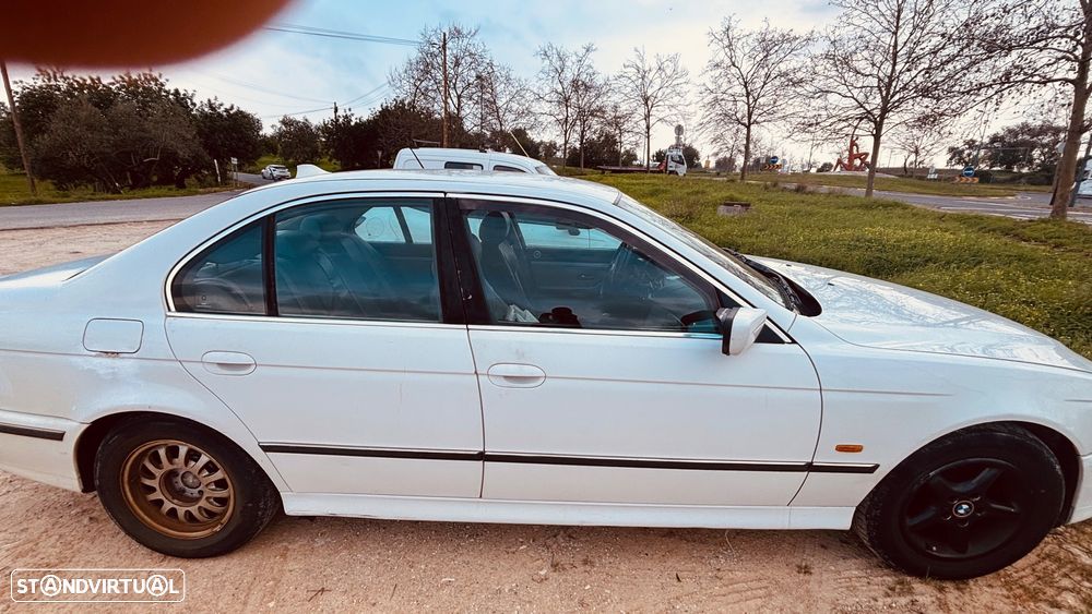 BMW 520 i Touring - 1