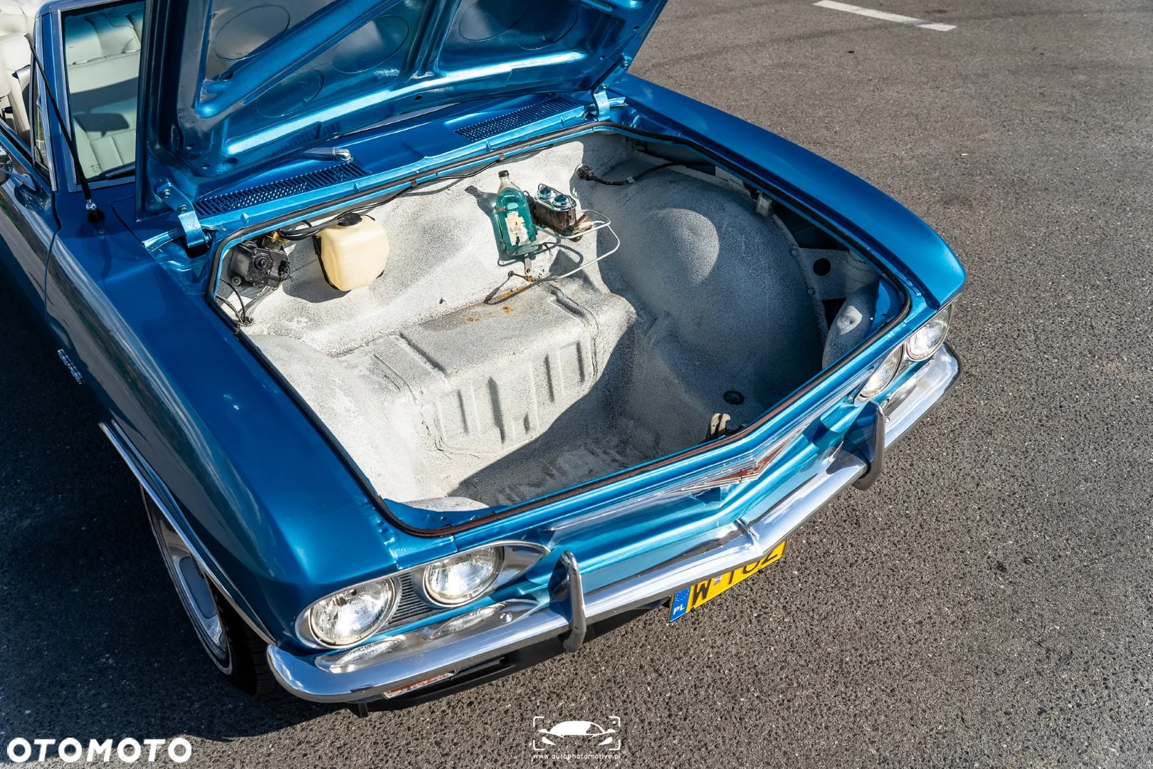 Chevrolet Corvair - 21