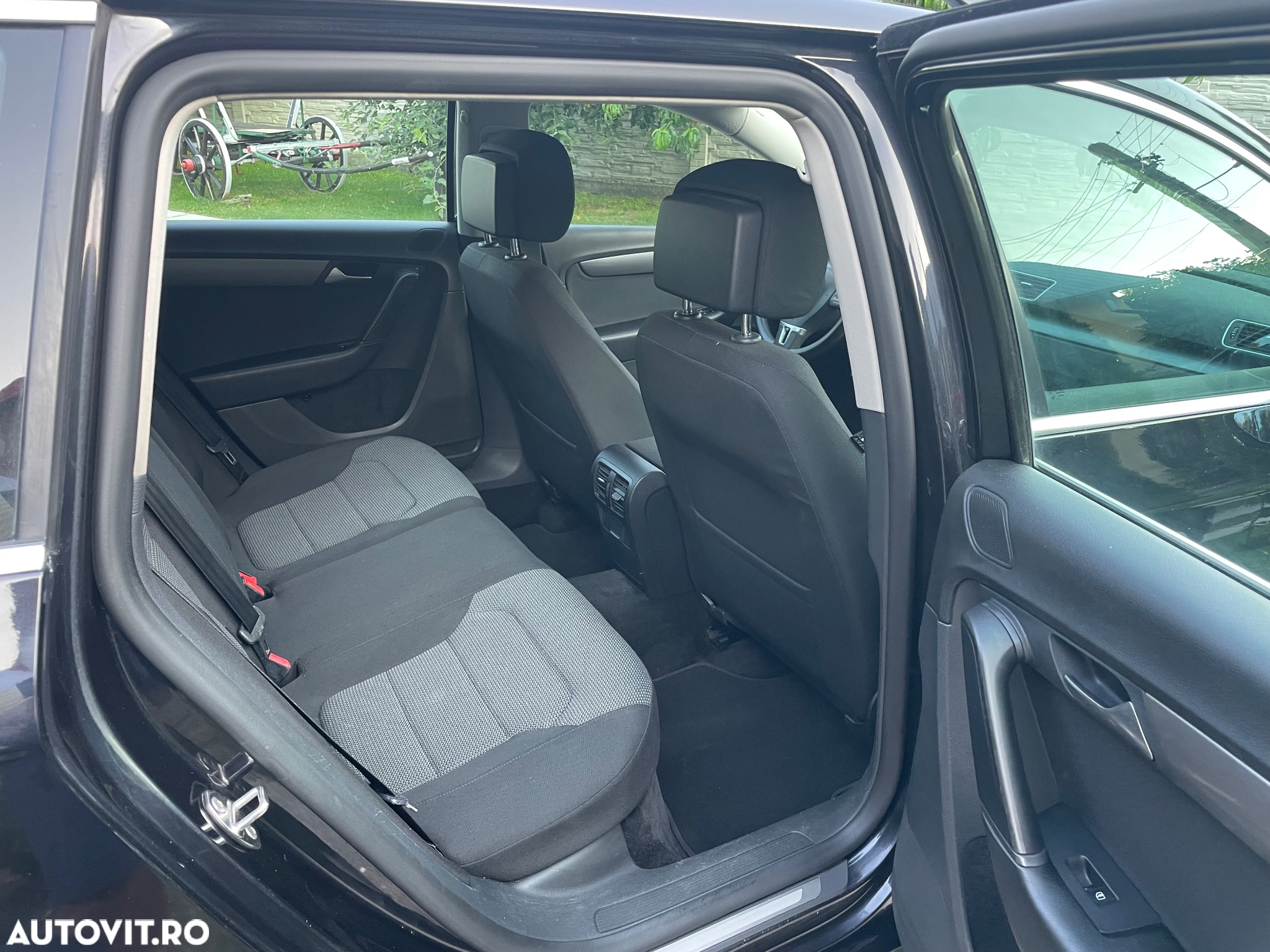 Volkswagen Passat - 19
