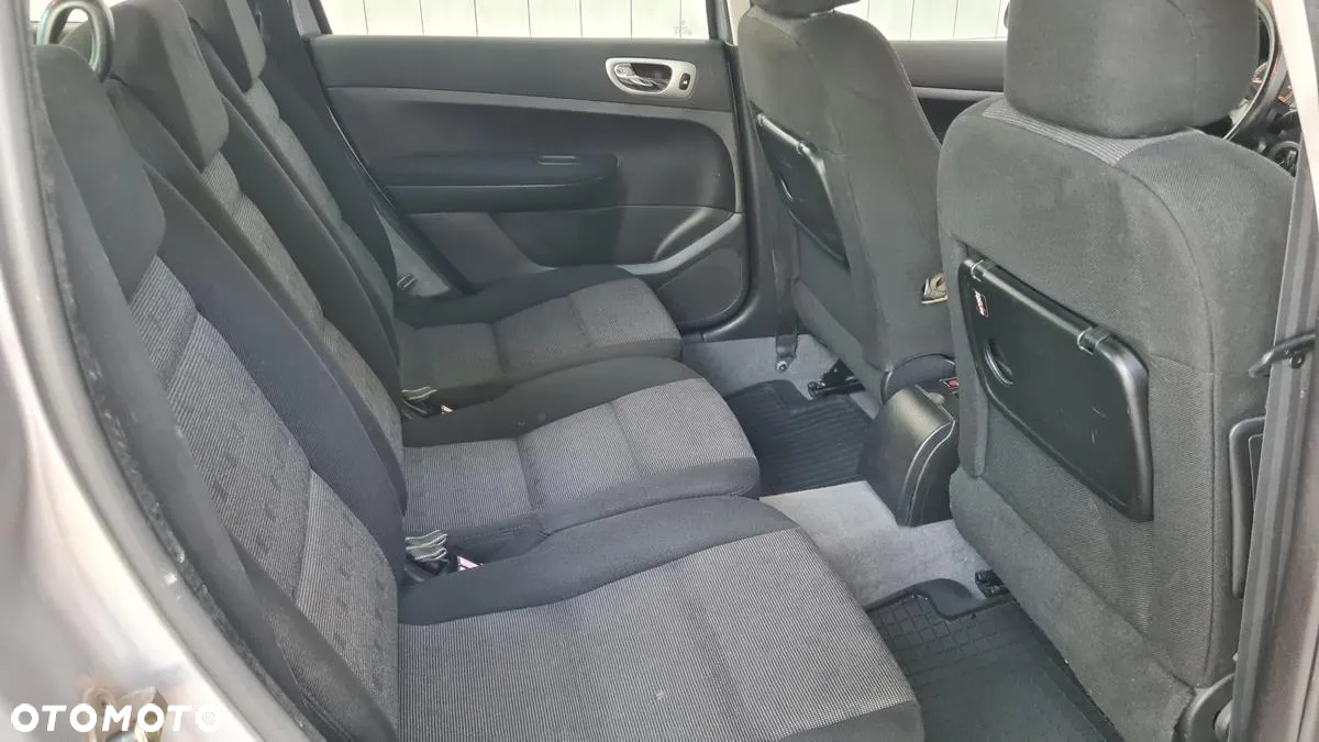 Peugeot 307 SW 135 Premium - 17