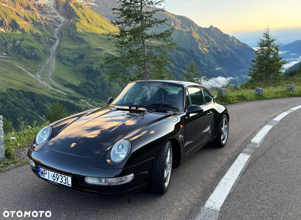 Porsche 911 Carrera 4 - 2