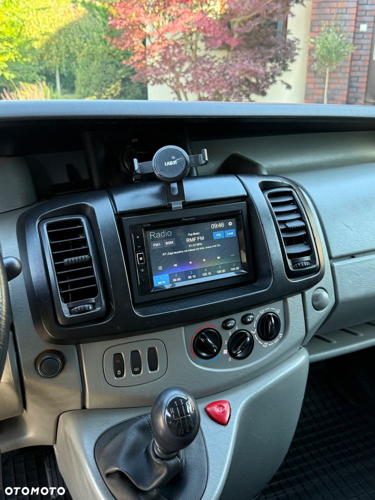 Renault Trafic - 23
