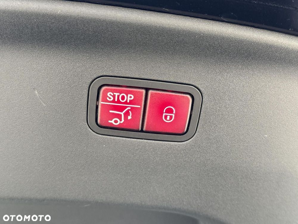 Mercedes-Benz AMG GT - 16