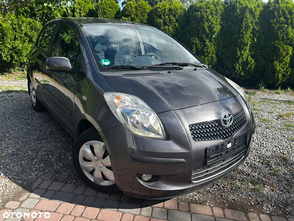 Toyota Yaris 1.3 VVT-i Executive - 2