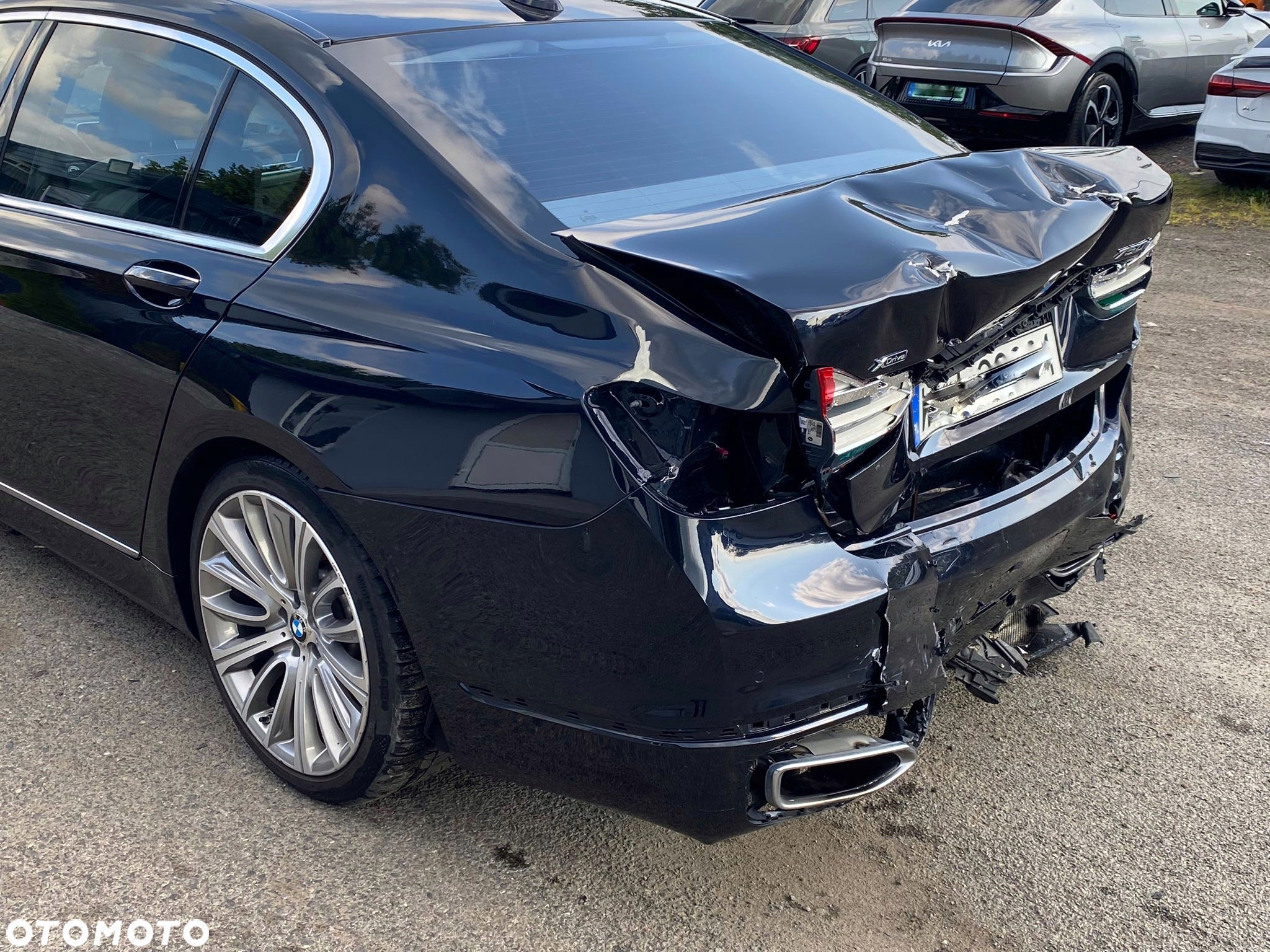 BMW Seria 7 750Li xDrive - 6