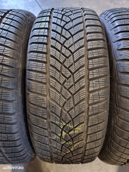 225/50/18 Goodyear 4piese Runflat - 8