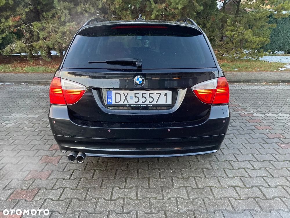 BMW Seria 3 325i - 7