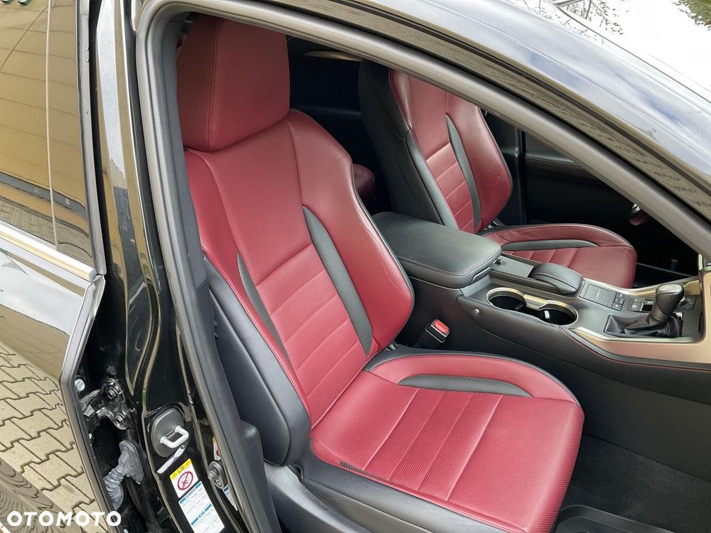 Lexus NX 300h F Sport AWD - 14