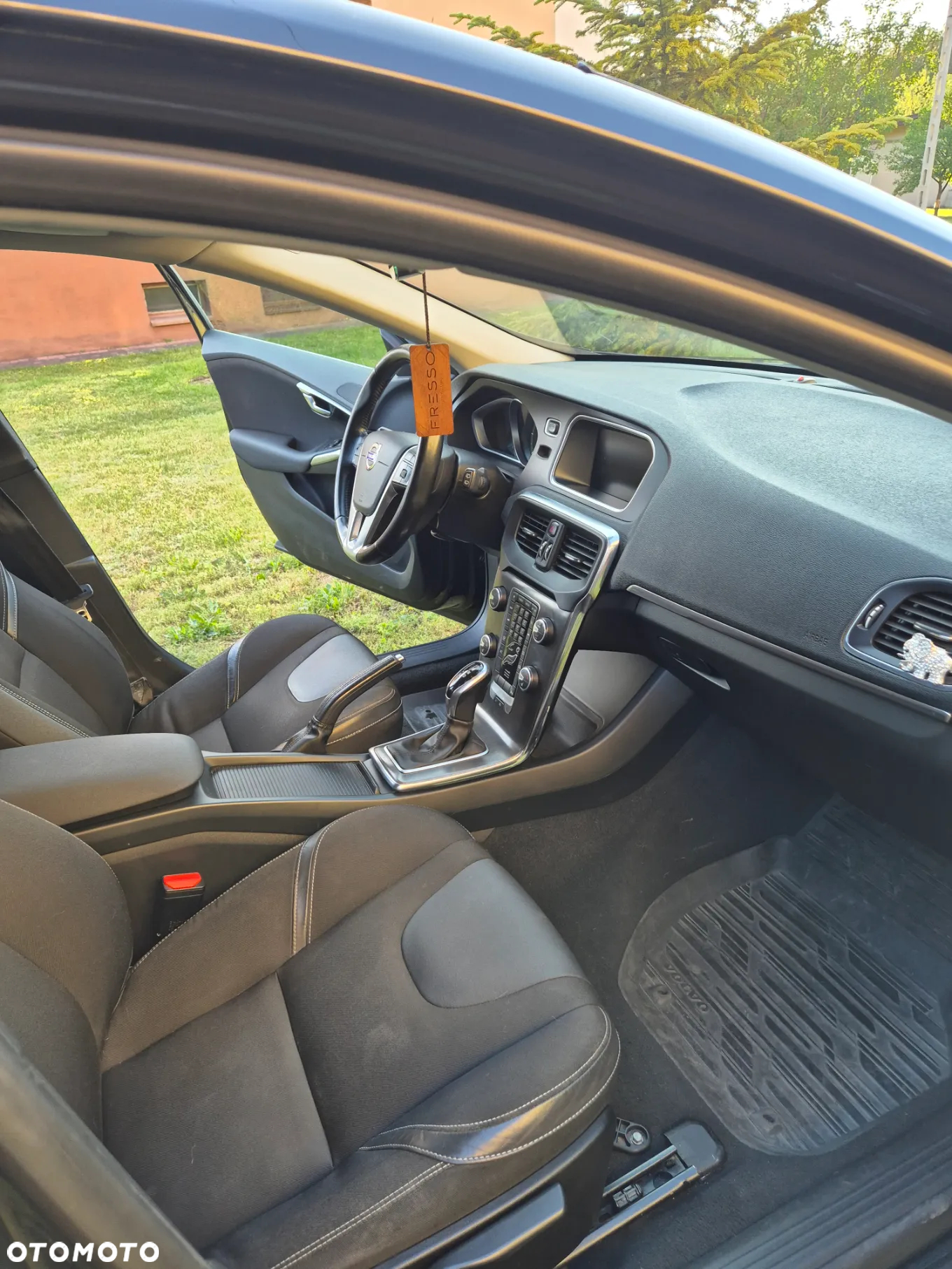 Volvo V40 D2 Momentum - 26