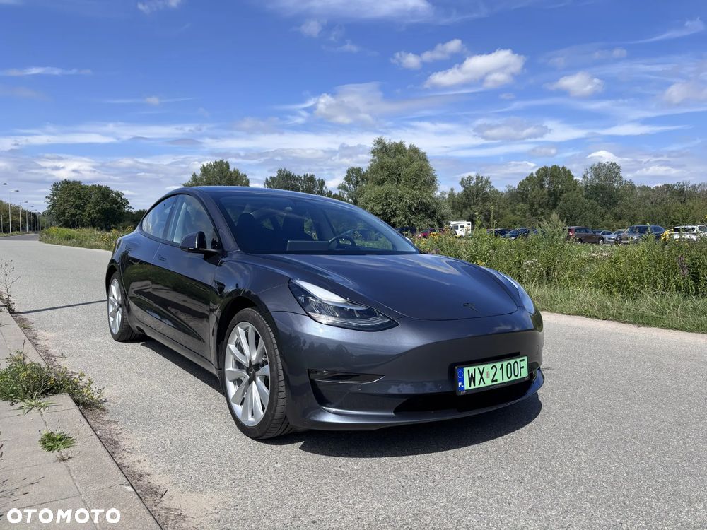 Tesla Model 3 Langstreckenbatterie Allradantrieb Dual Motor - 1