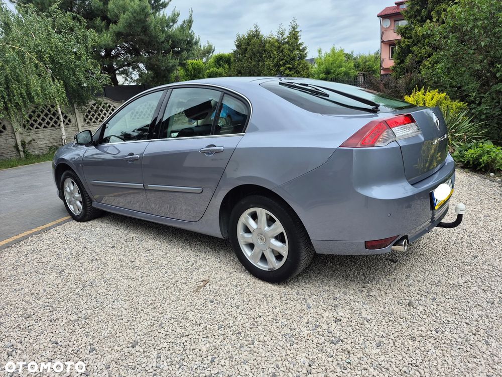 Renault Laguna dCi 150 FAP GT - 10
