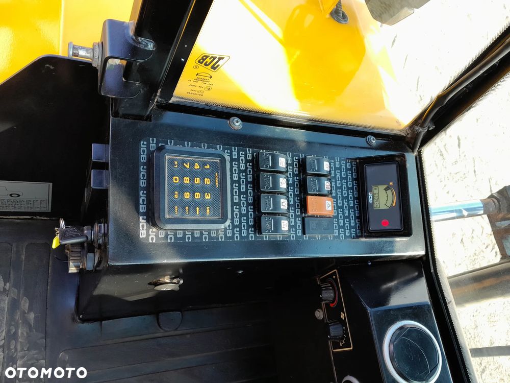 JCB 930-4 940-4 KLIMATYZACJA 4X4 TRIPLEX 4,5m - 19