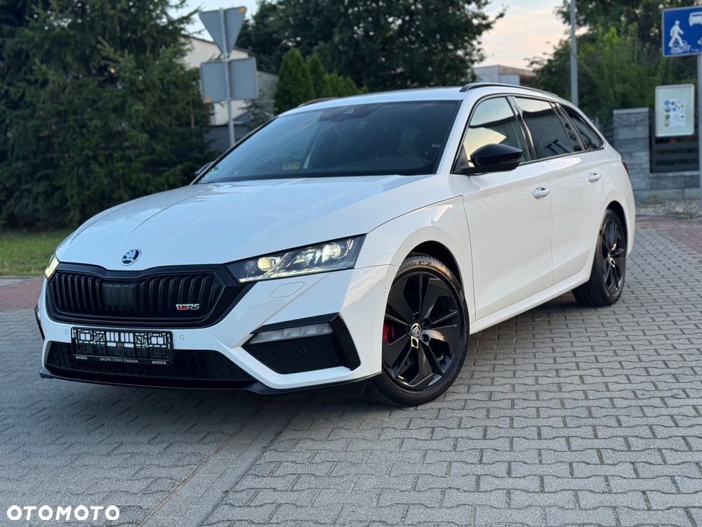 Skoda Octavia 2.0 TDI DSG RS - 2