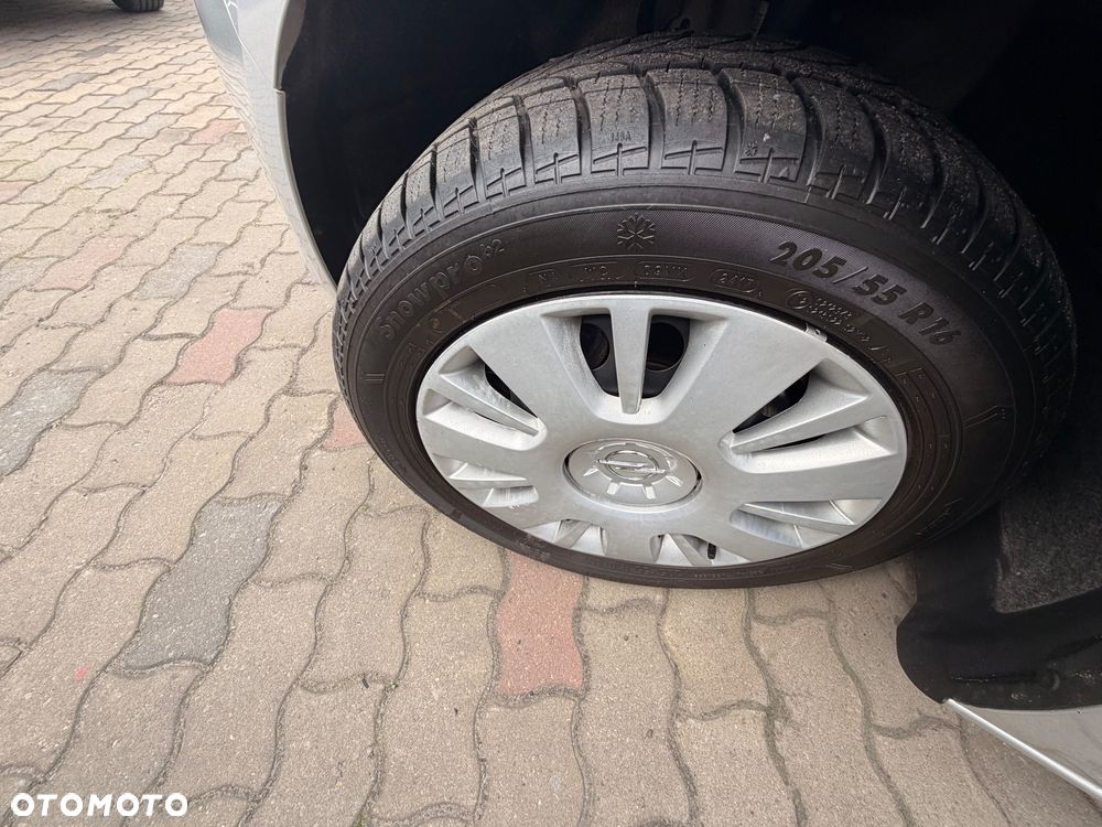 Opel Astra 2.0 CDTI DPF Innovation - 31