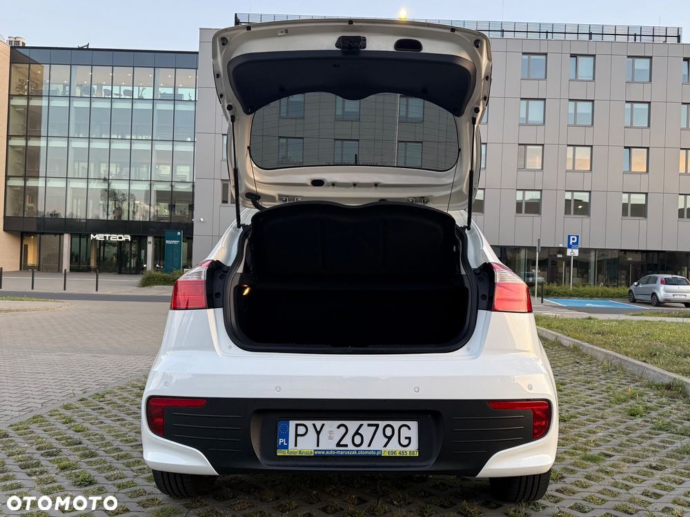 Kia Rio 1.2 Business Line - 14