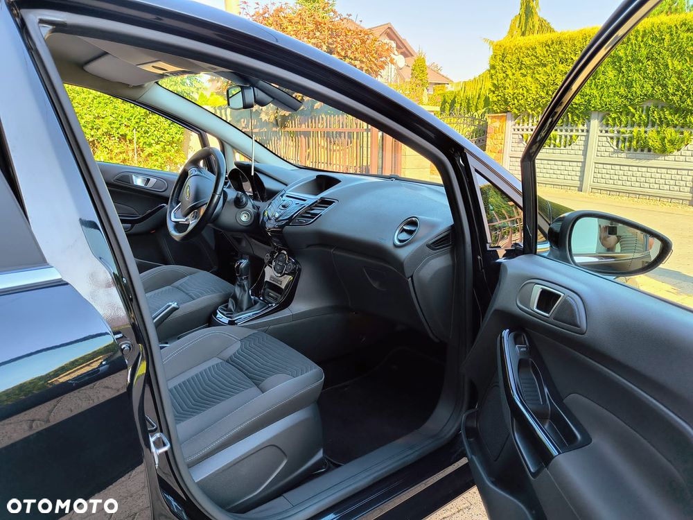 Ford Fiesta 1.0 EcoBoost Titanium - 18