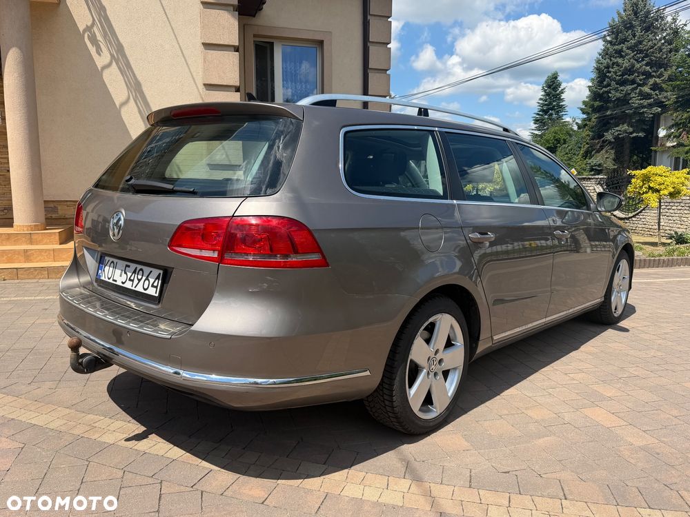 Volkswagen Passat 2.0 TDI 4Motion Highline - 16