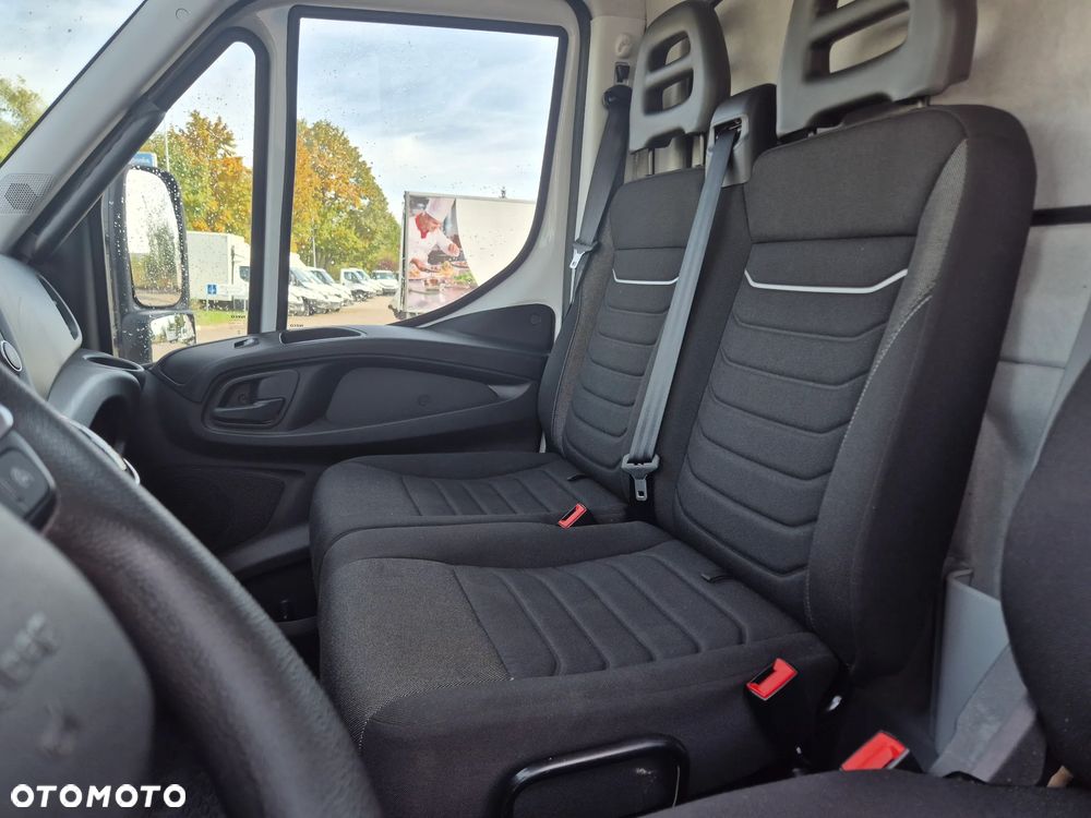 Iveco 70C18 (33509) - 17
