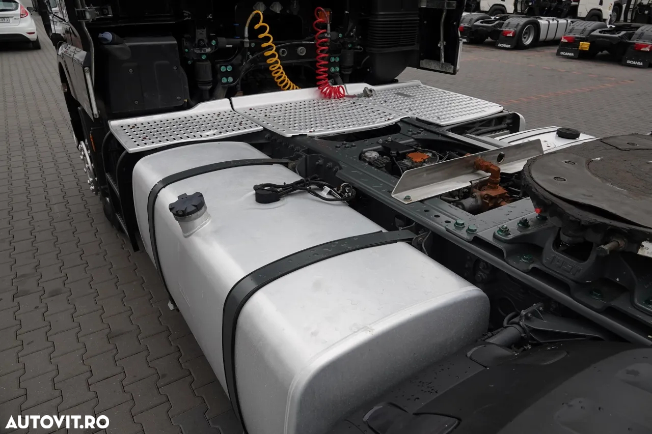 DAF XF 460 / HIDRAULICĂ / SUSPENDERE ÎNALTĂ / PNEURI 100% / JANTE ALIE / IMPORTAT - 12
