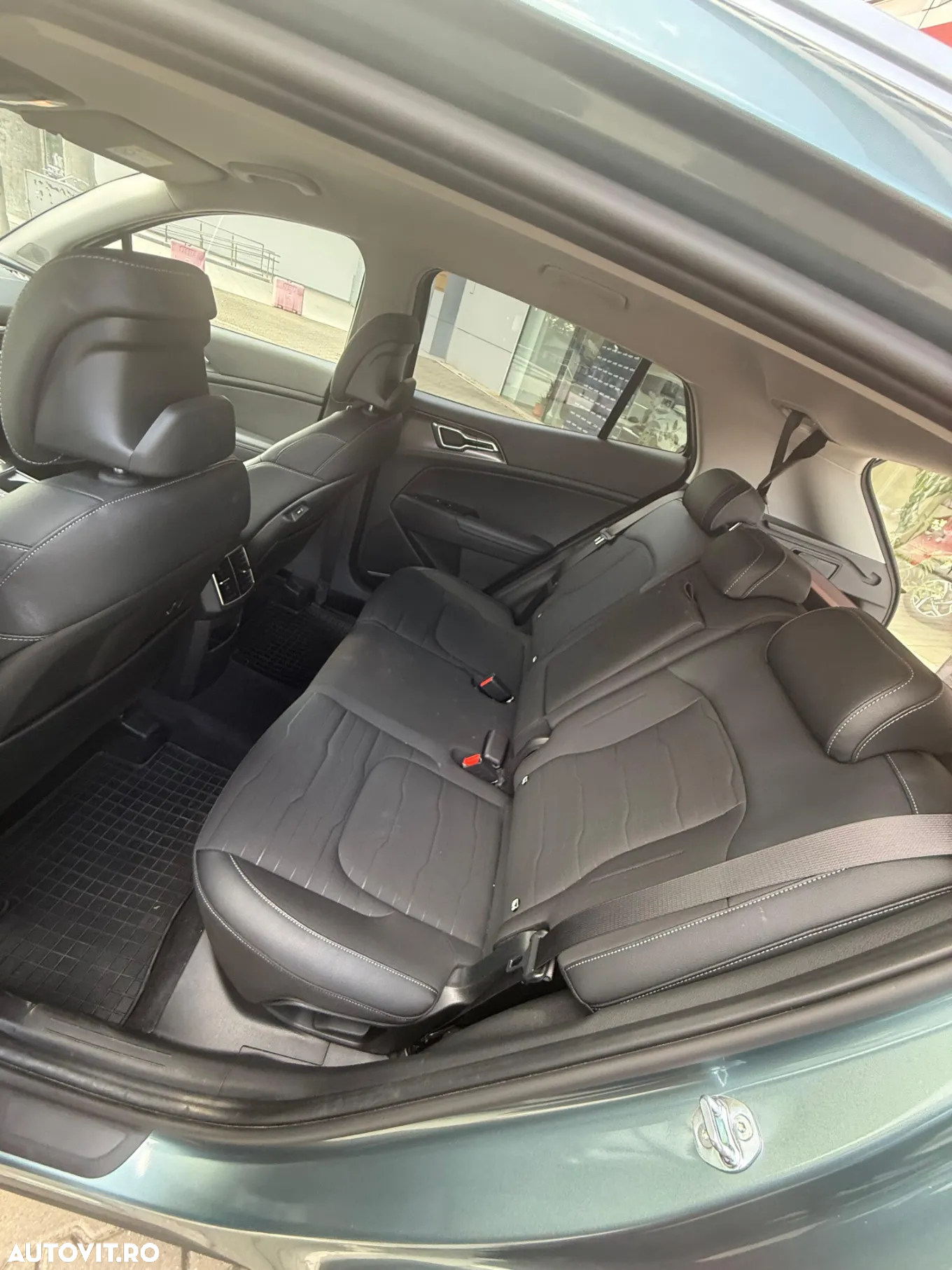 Kia Sportage 1.6 T-GDI 7DCT HP 4x2 MHEV Style - 6
