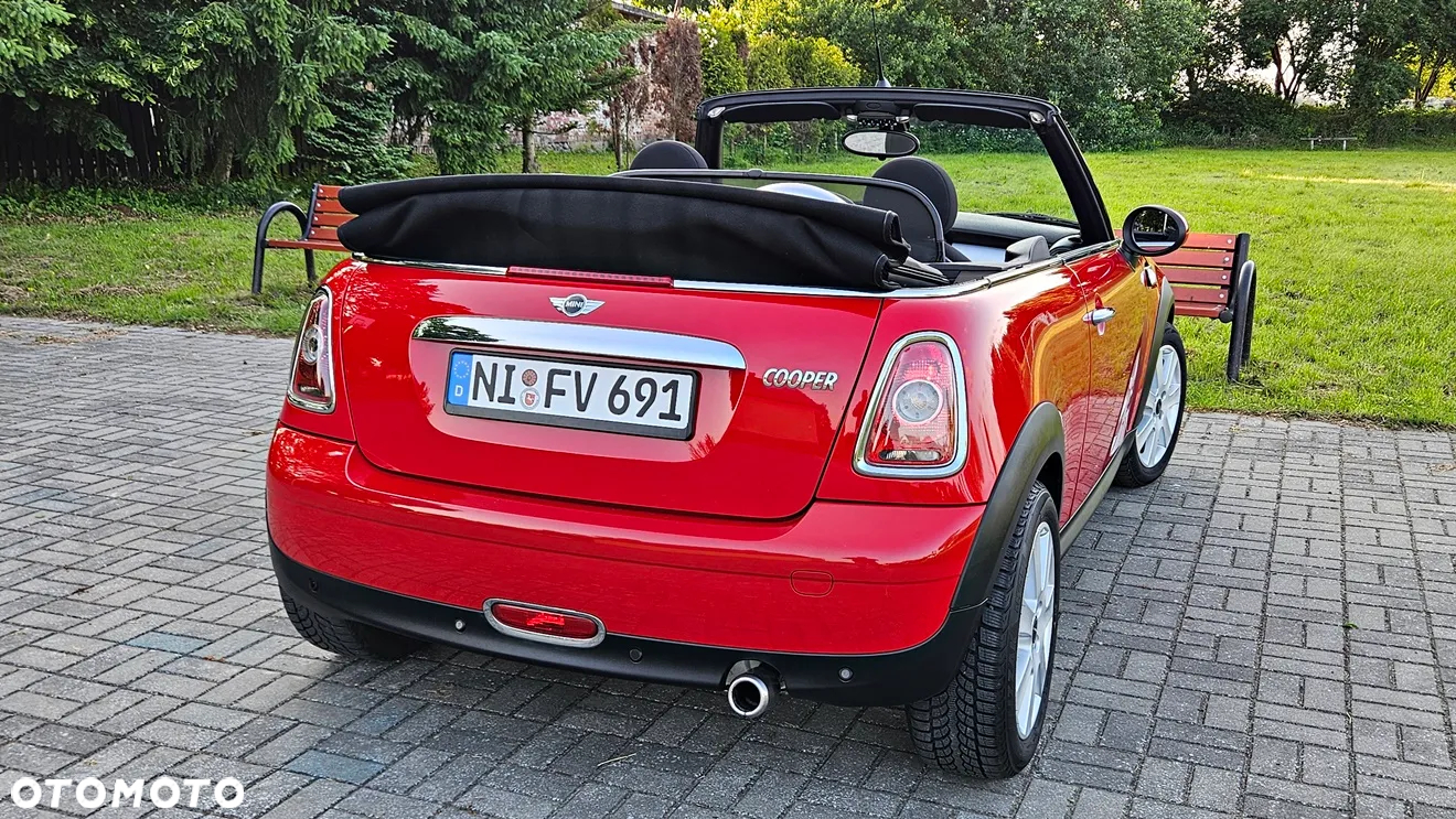 MINI Cooper Cabrio - 11
