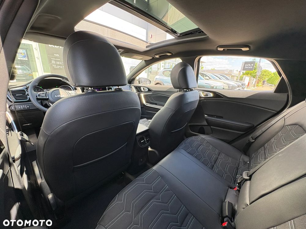 Kia XCeed 1.6 T-GDI Tribute DCT - 28